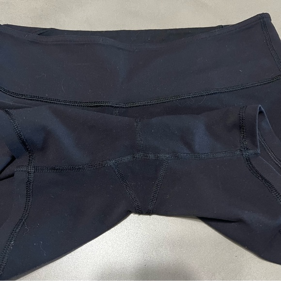 LULULEMON Groove Short 5” Reversible - Picture 6 of 8